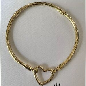 ❗️NEW❗️Pandora 14k Gold  Moments Heart Closure Snake Chain Bracelet 9.1 inches